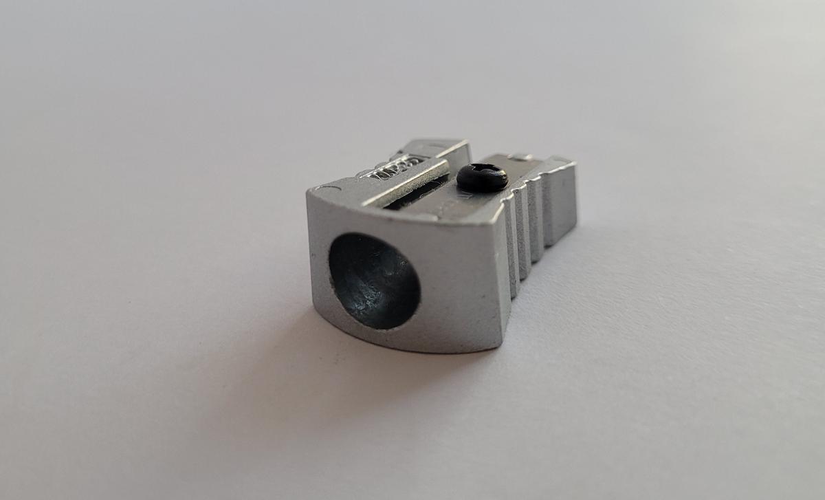 REZAČ MAPED METALNI